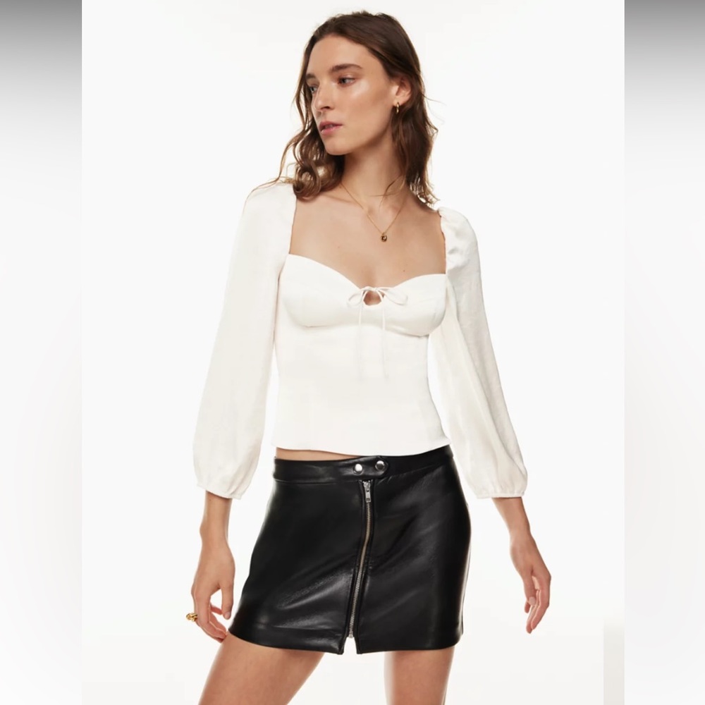 Aritzia Wilfred Novella Blouse in light birch